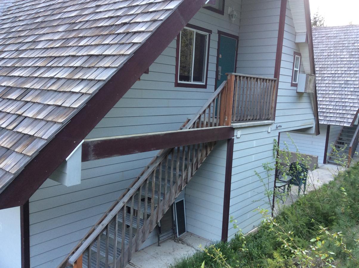 Peaks Lodge Revelstoke Eksteriør bilde