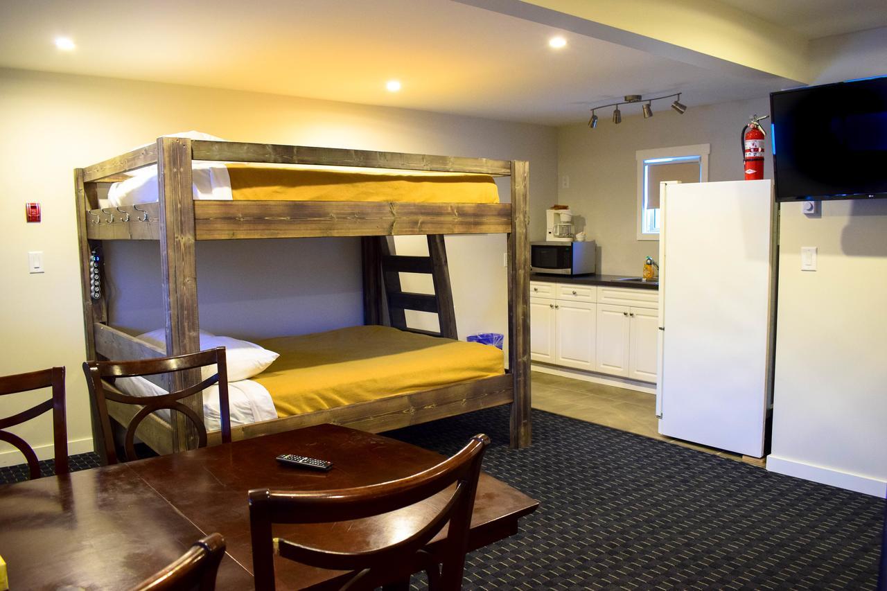 Peaks Lodge Revelstoke Eksteriør bilde