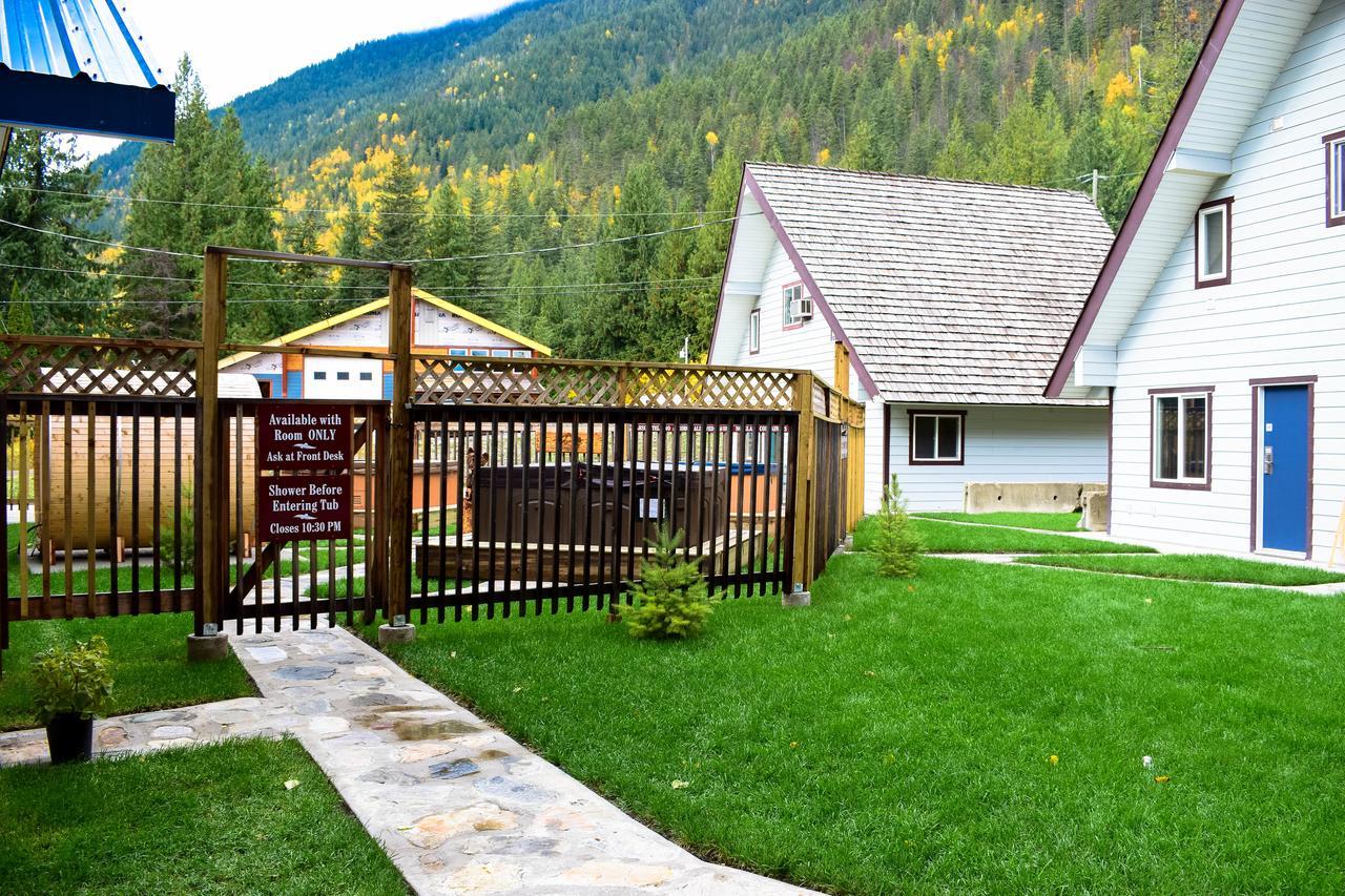 Peaks Lodge Revelstoke Eksteriør bilde