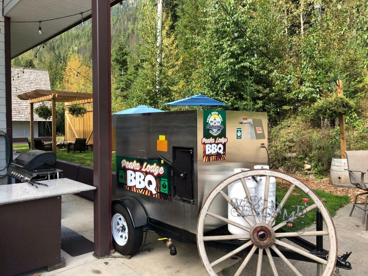 Peaks Lodge Revelstoke Eksteriør bilde