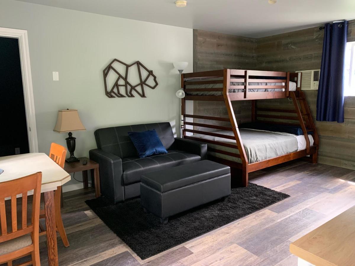 Peaks Lodge Revelstoke Eksteriør bilde