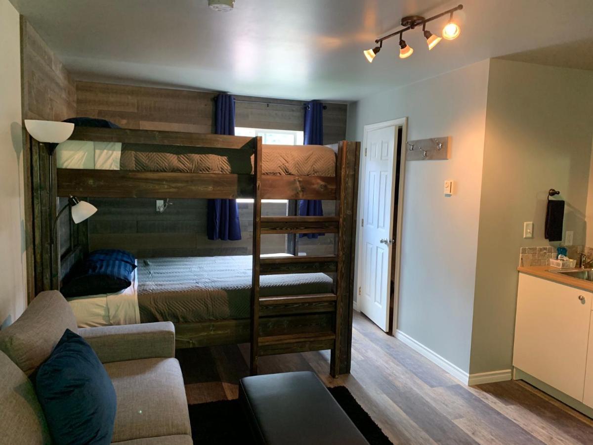 Peaks Lodge Revelstoke Eksteriør bilde